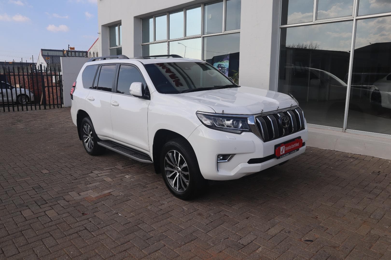 Toyota Land Cruiser Prado 2.8GD VX-L